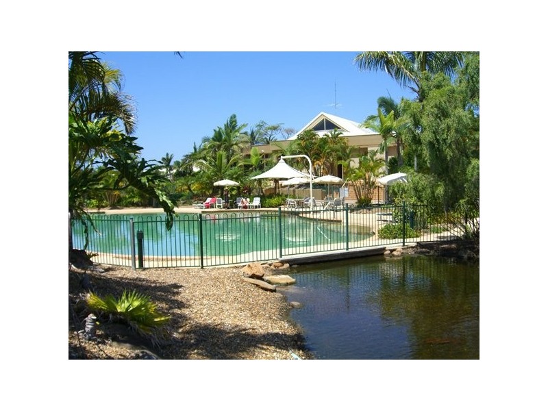 Santa Cruz Blvd, Clear Island Waters QLD 4226
