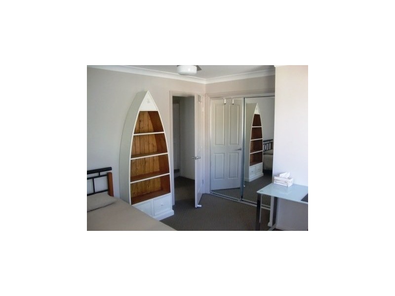 Shearwater Drive, Lake Heights NSW 2502