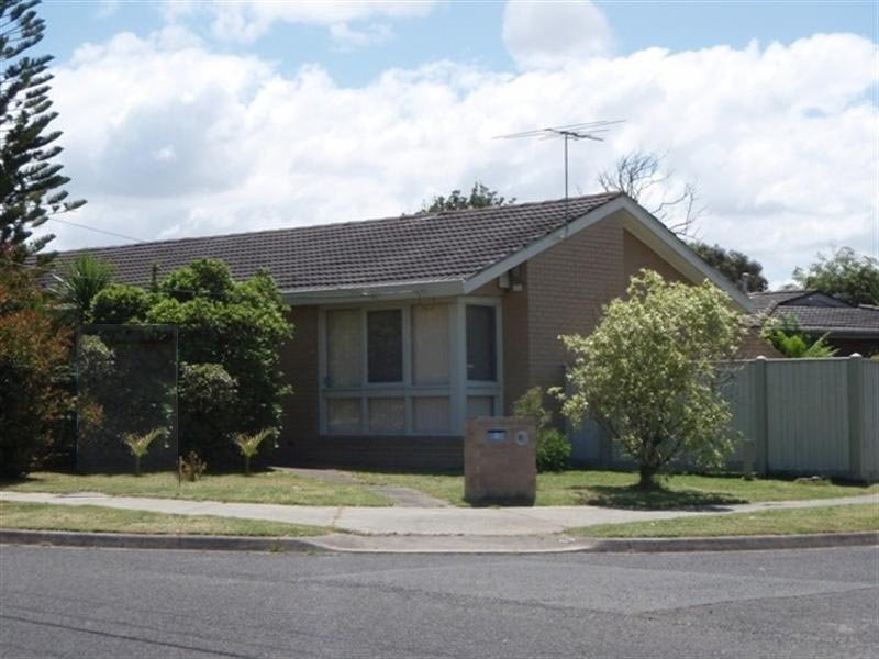 luton crt, Keysborough VIC 3173