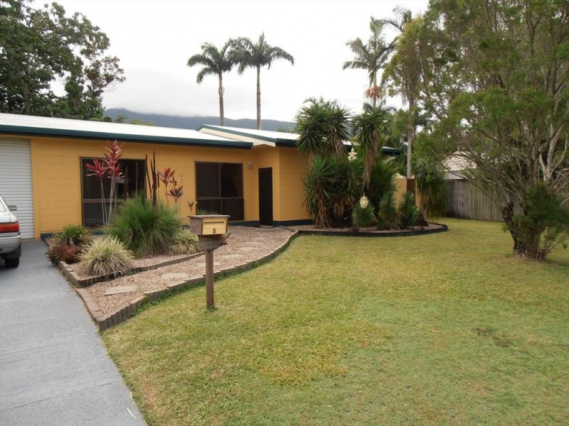 Banning ave, Brinsmead QLD 4870