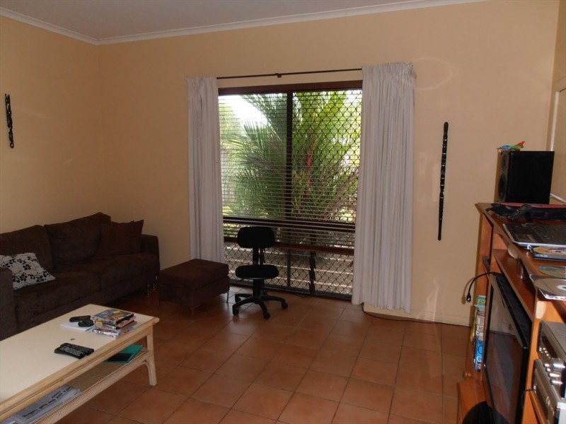 Banning ave, Brinsmead QLD 4870