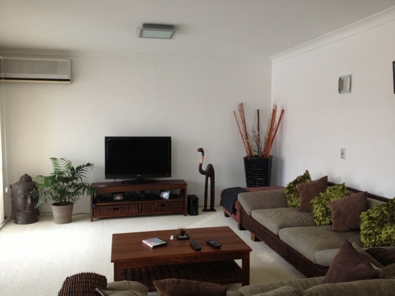 Marine Pde, Biggera Waters QLD 4216