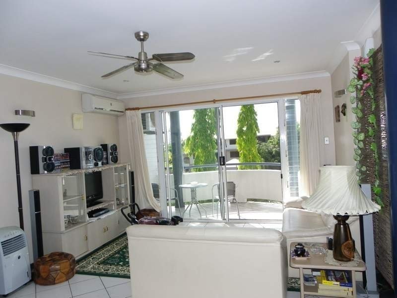 minnie, Cairns QLD 4870