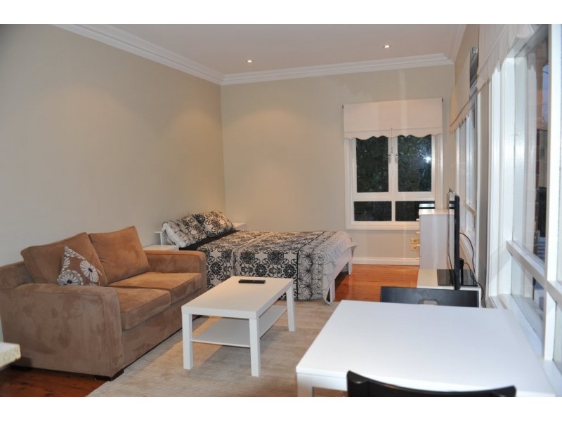 Millwood Ave, Chatswood West NSW 2067