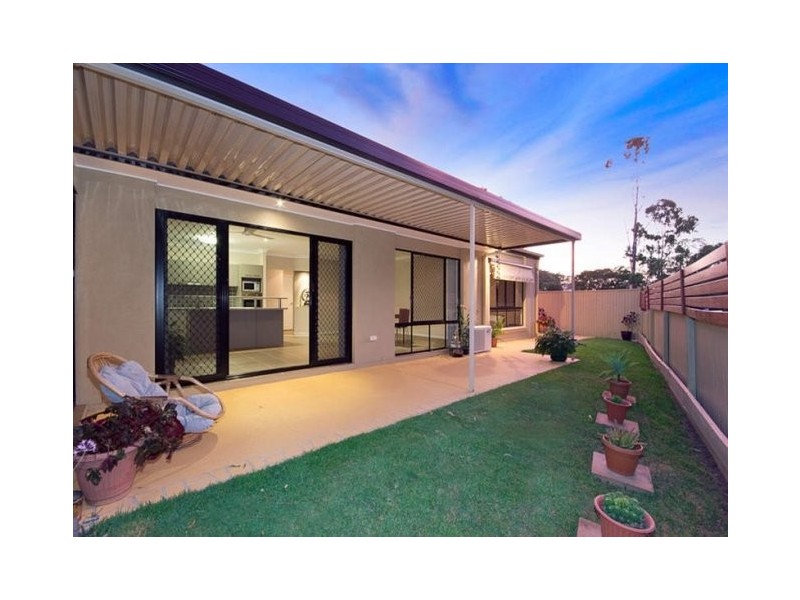 Reynolds Street, Carindale QLD 4152