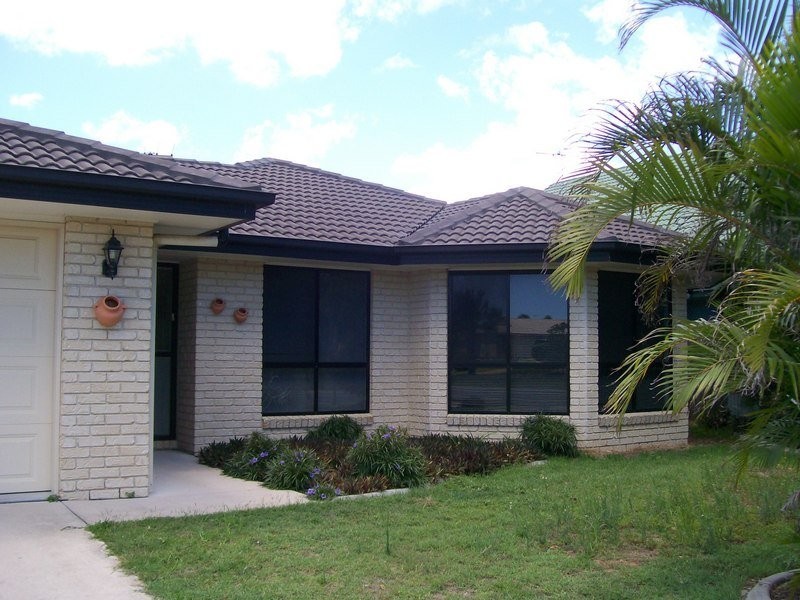 Avon Ave, Banksia Beach QLD 4507