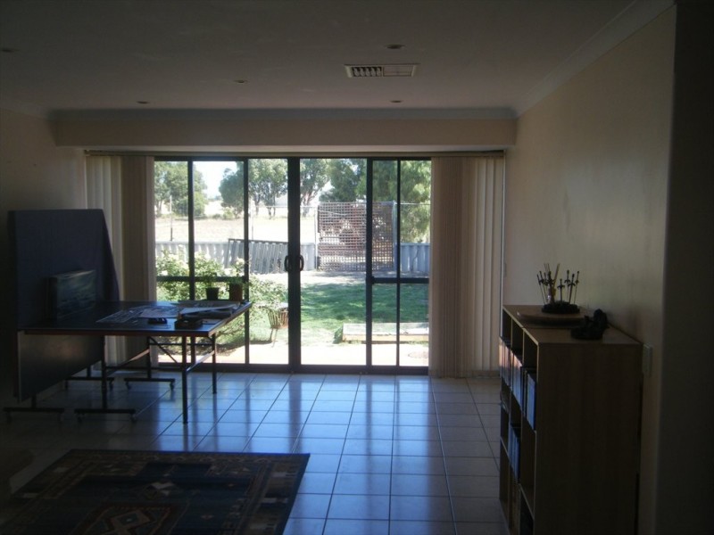 Castlemore, Ballajura WA 6066
