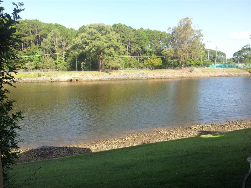 Cottesloe Drive, Mermaid Waters QLD 4218