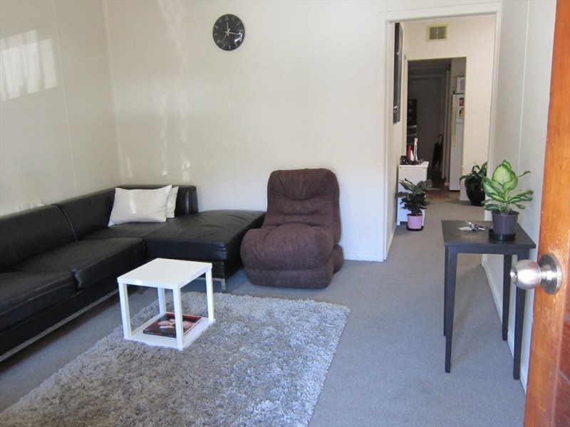 Silver St, St Peters NSW 2044