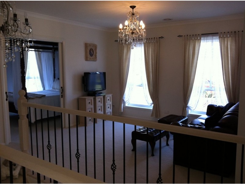 The Avenue, Sunbury VIC 3429