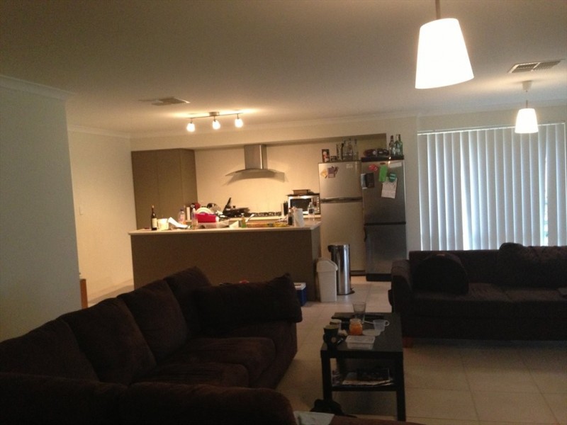 baza gardens, Maida Vale WA 6057