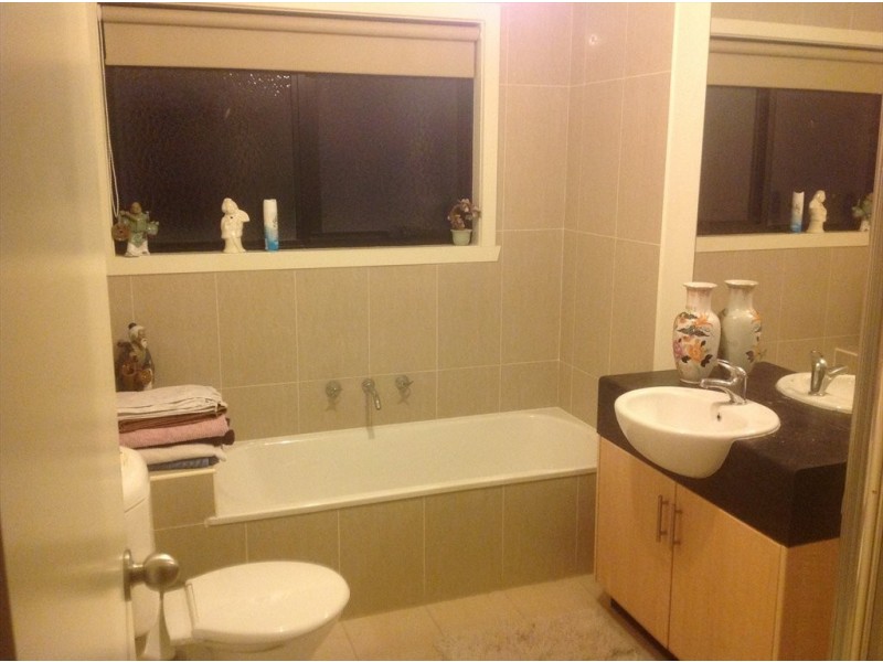 Orlando Drive, Roxburgh Park VIC 3064