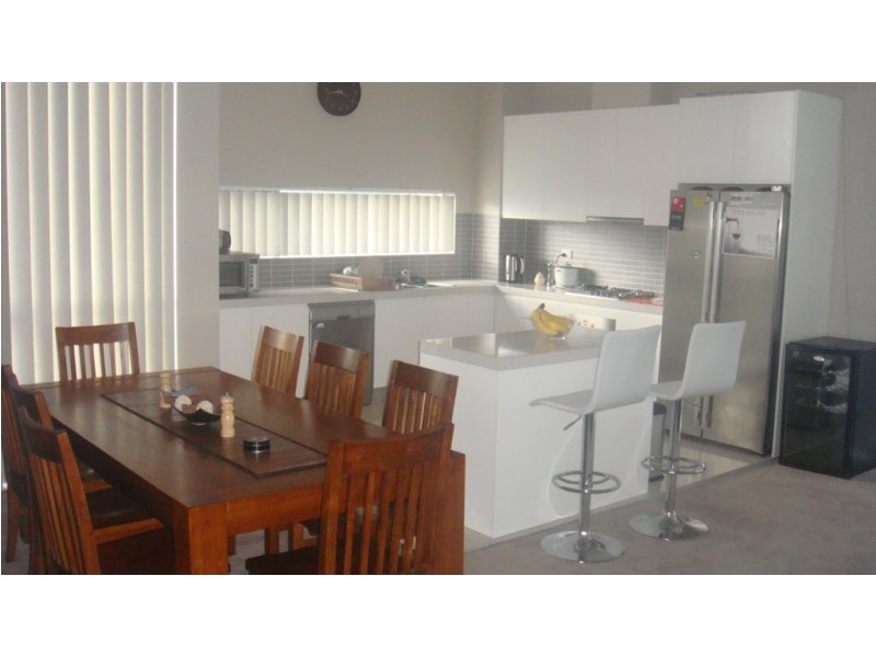 Sherwin Ave, Castle Hill NSW 2154
