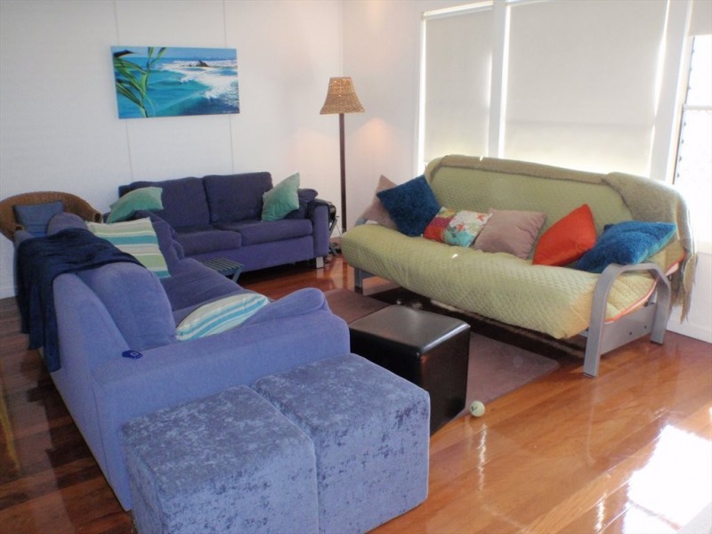 Third Ave, Palm Beach QLD 4221