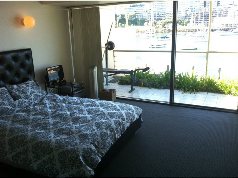 East Crescent Street, Mcmahons Point NSW 2060