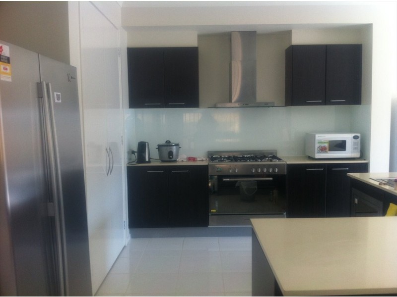 Sanctuary Lakes East Blvd, Point Cook VIC 3030