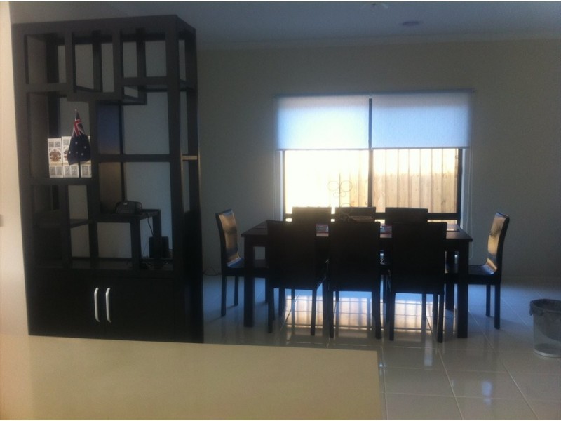 Sanctuary Lakes East Blvd, Point Cook VIC 3030
