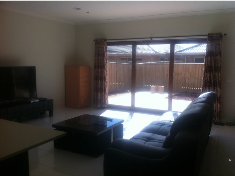 Sanctuary Lakes East Blvd, Point Cook VIC 3030