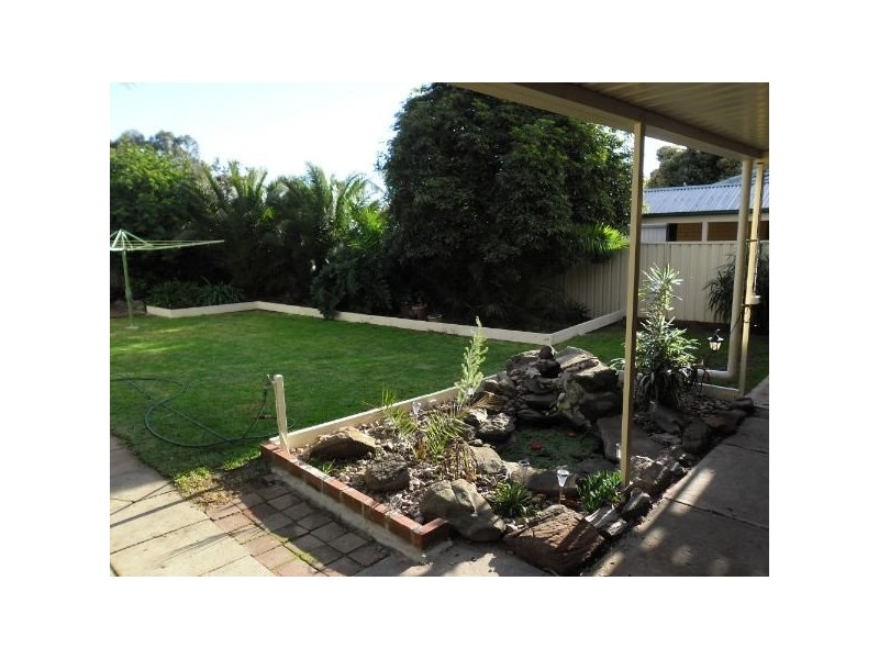 barnabas crescent, Christie Downs SA 5164