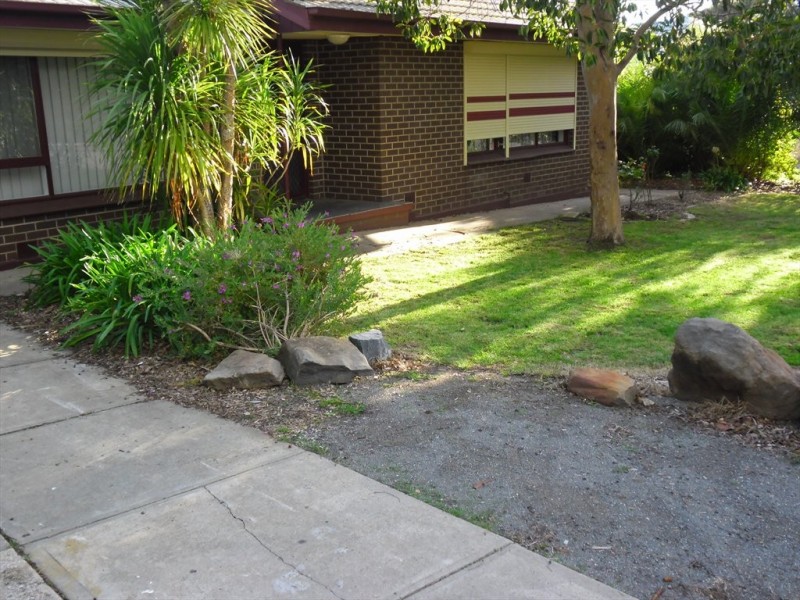 barnabas crescent, Christie Downs SA 5164