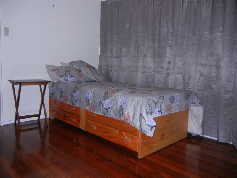 Foinaven, Kenmore QLD 4069