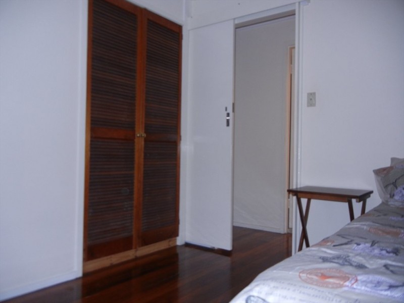 Foinaven, Kenmore QLD 4069
