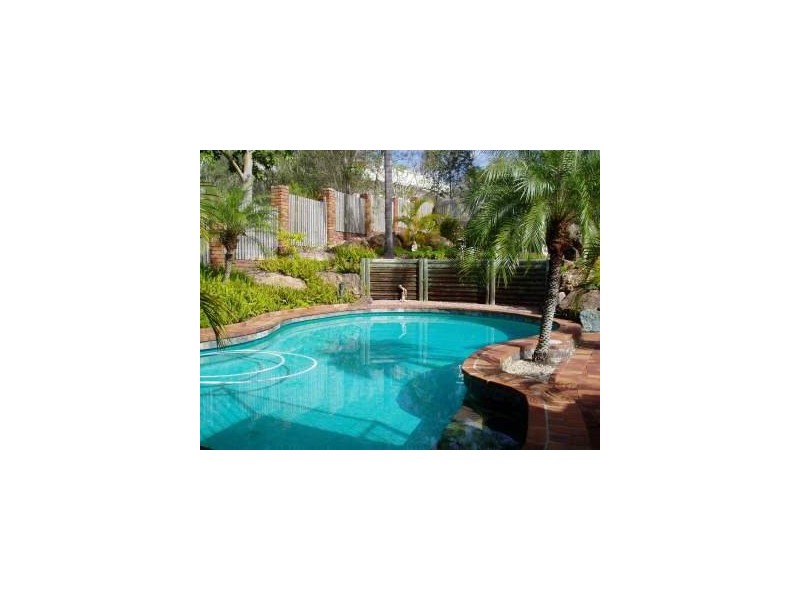 Mount Ommaney, Mount Ommaney QLD 4074