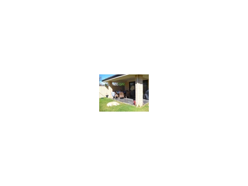 Davilak ave, Hamilton Hill WA 6163