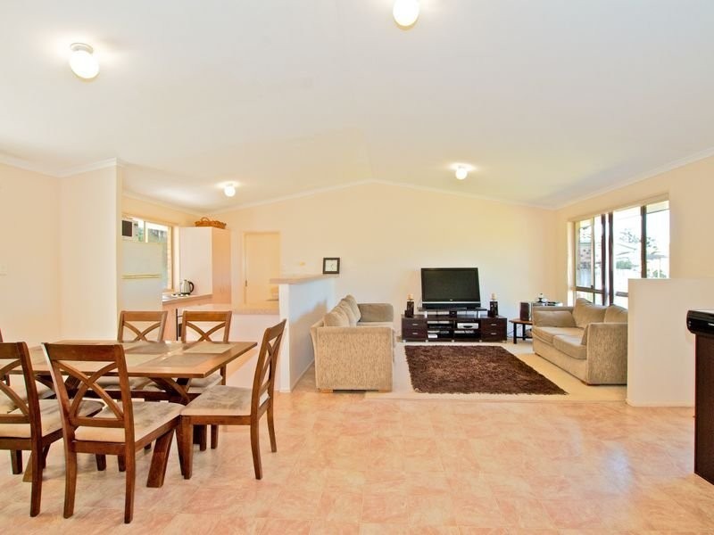 Knight Crescent, Nerang QLD 4211