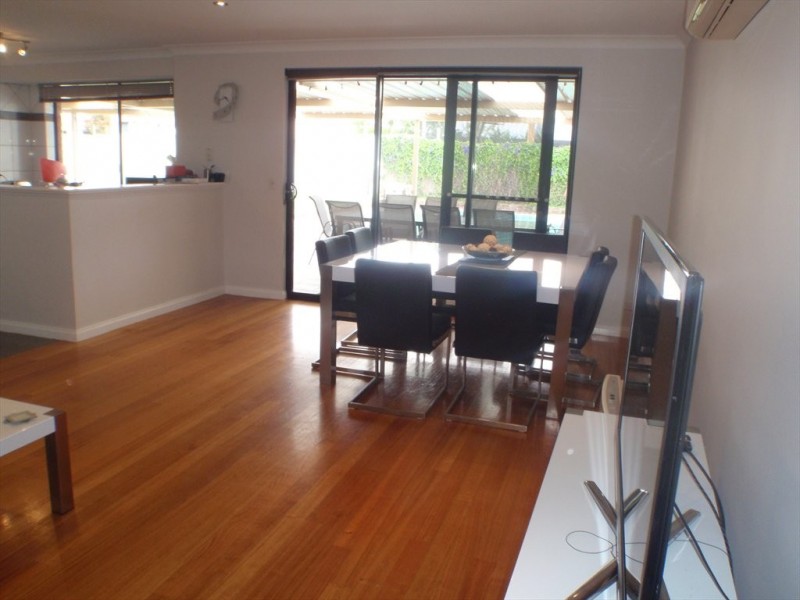 Squire Ave, Heathridge WA 6027