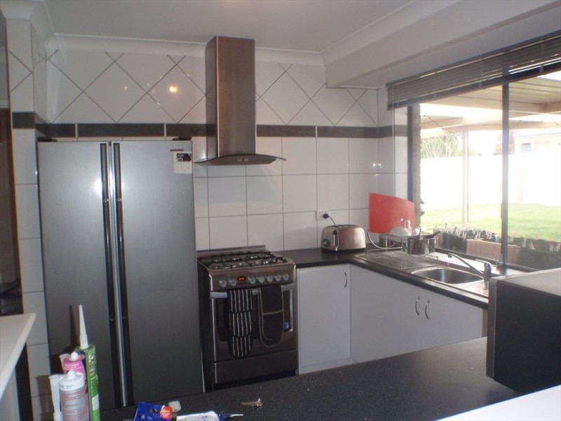 Squire Ave, Heathridge WA 6027