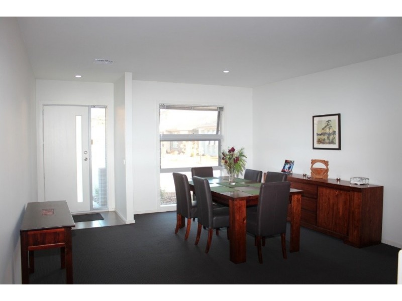 Hall Road, Carrum Downs VIC 3201