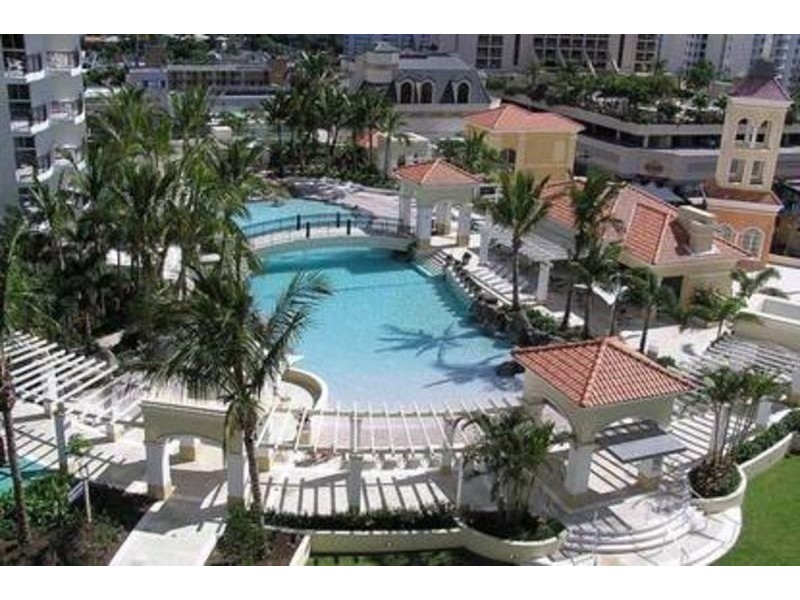 ferny avenue, Surfers Paradise QLD 4217