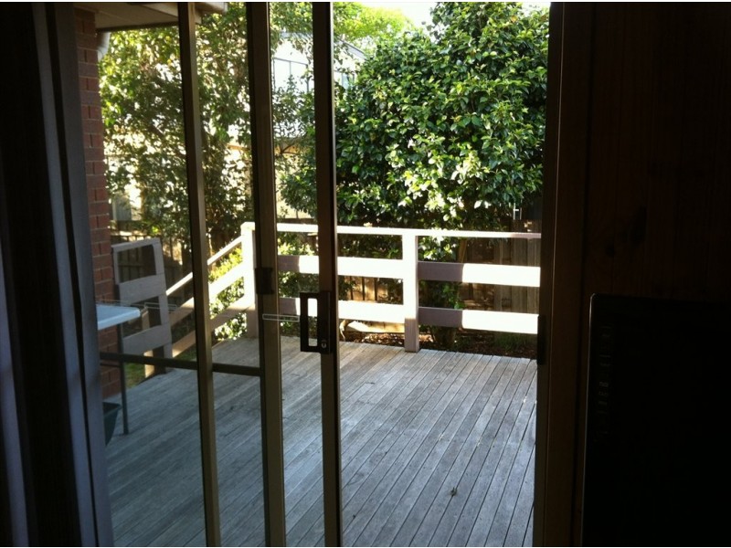 Rothsay Avenue, Burwood VIC 3125