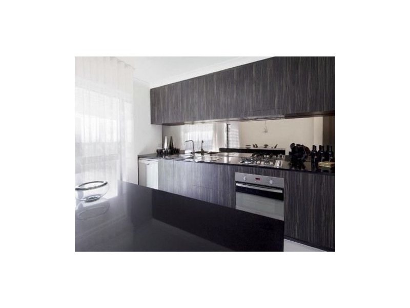 North Hill Drive, Robina QLD 4226