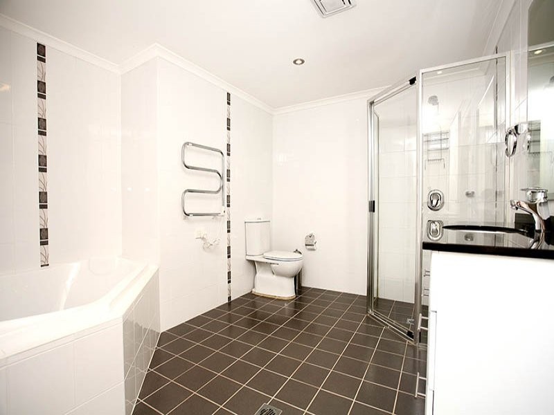 Jenner St, Baulkham Hills NSW 2153