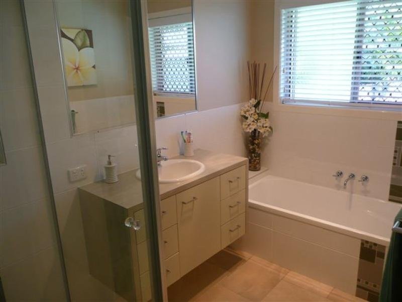 cairncross st, Sun Valley QLD 4680