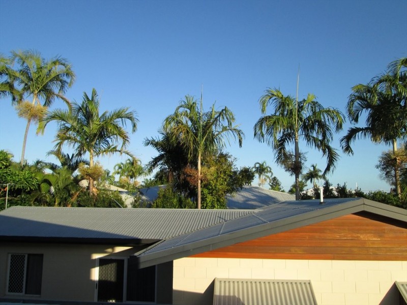 Benson Street, Rosslea QLD 4812