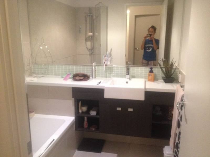 Grand Parade, Parrearra QLD 4575