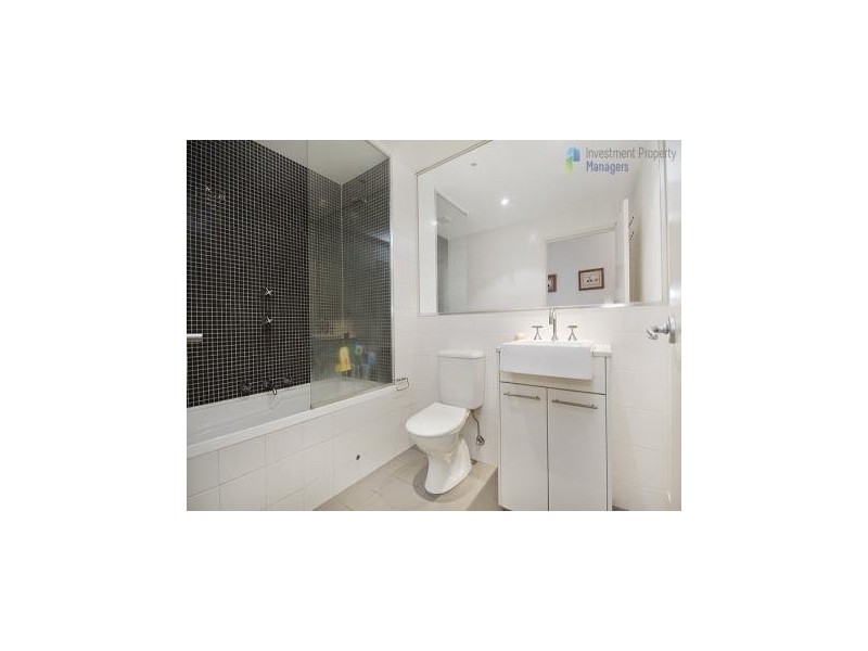 Shoreline Drive, Rhodes NSW 2138