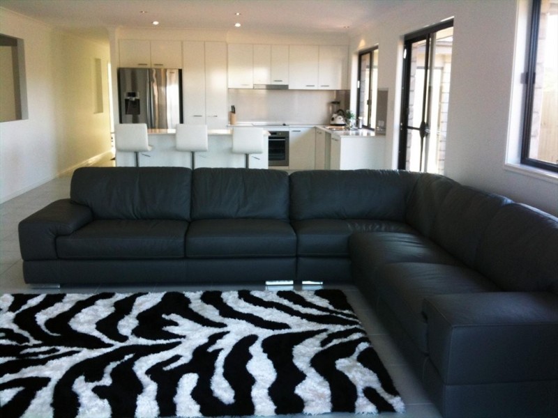 Ellenborough Avenue, Ormeau Hills QLD 4208