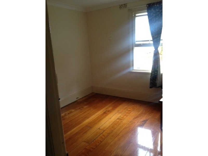 Holmwood Street, Newtown NSW 2042