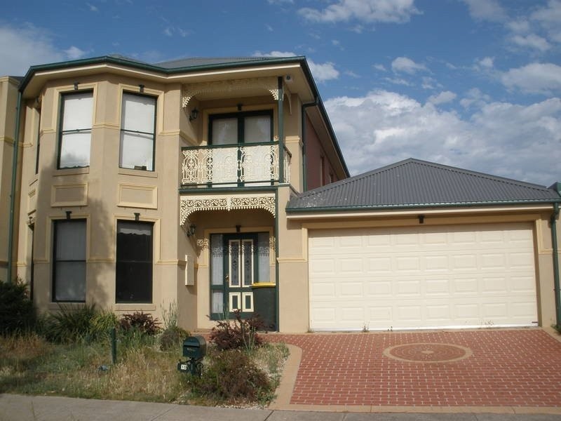 Tom Rigg St, Cairnlea VIC 3023