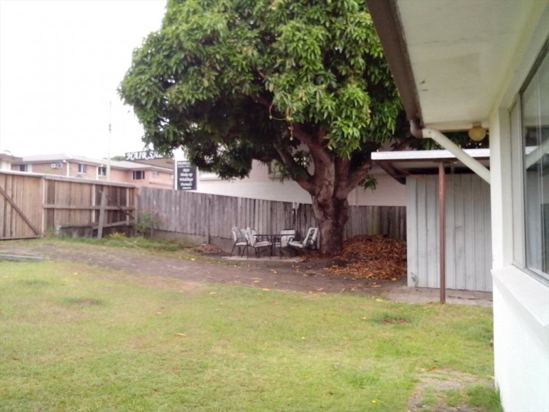 Turpin Rd, Labrador QLD 4215