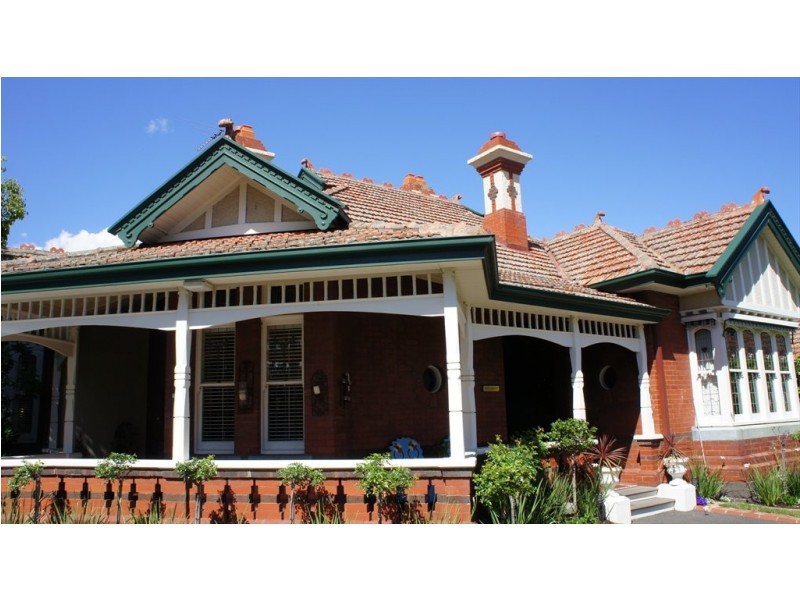 Riversdale Road, Camberwell VIC 3124