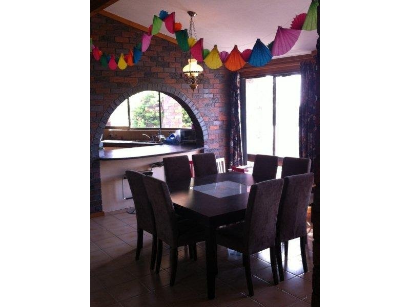 Vendale Drive, Flagstaff Hill SA 5159