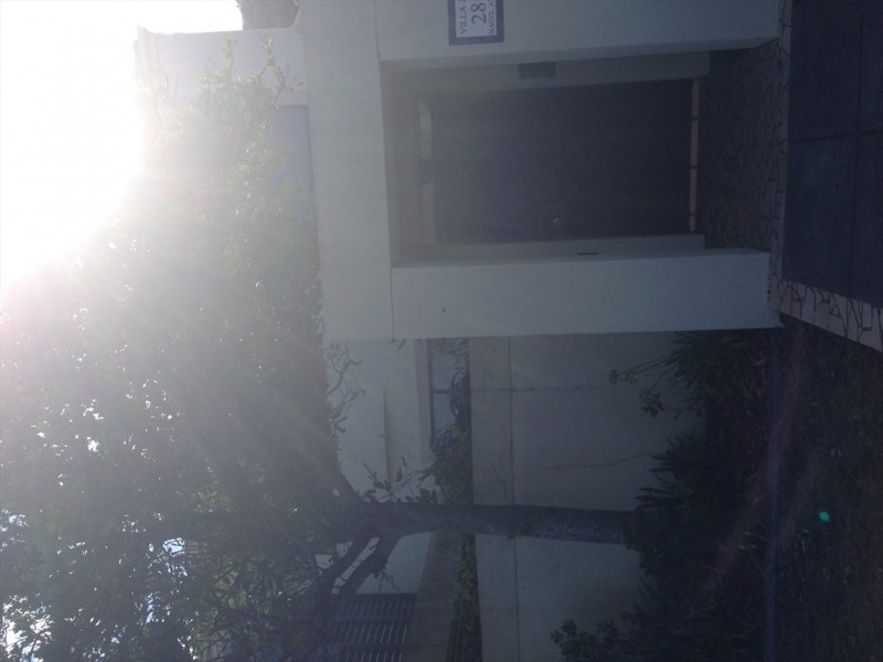 Nagel avenue, Miami QLD 4220