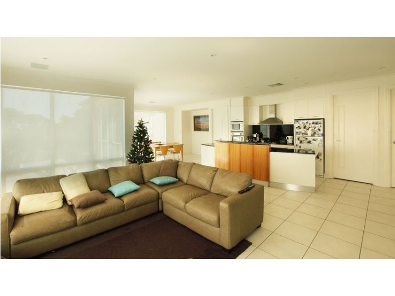 The Oaks Parade, Aberfoyle Park SA 5159