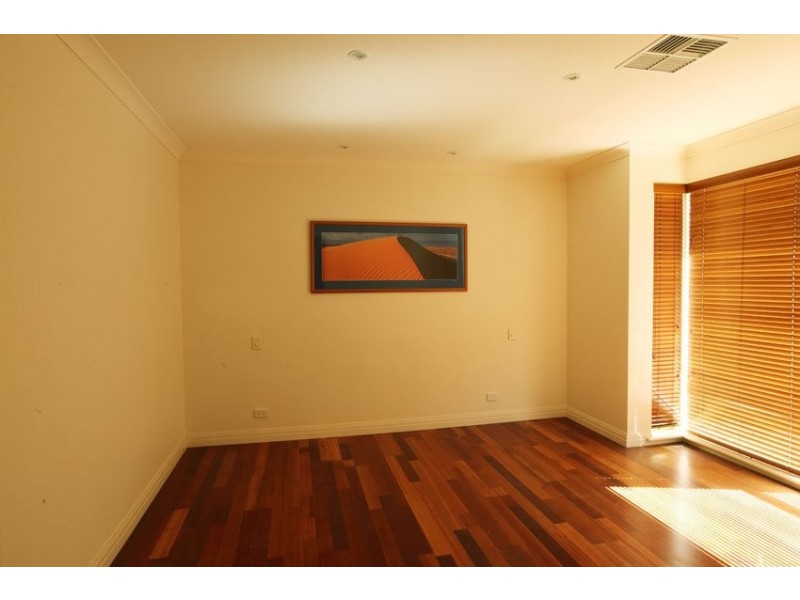 The Oaks Parade, Aberfoyle Park SA 5159