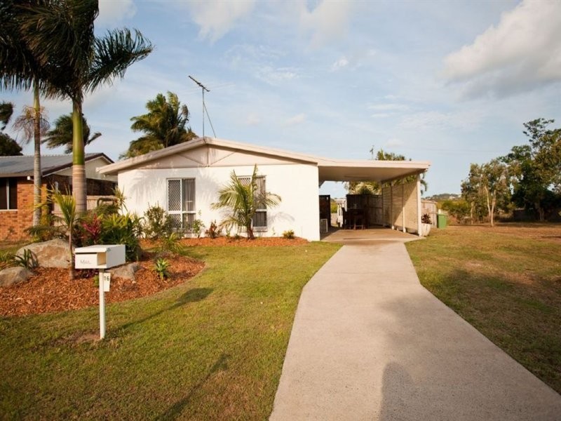 Pardoe St, Bucasia QLD 4750